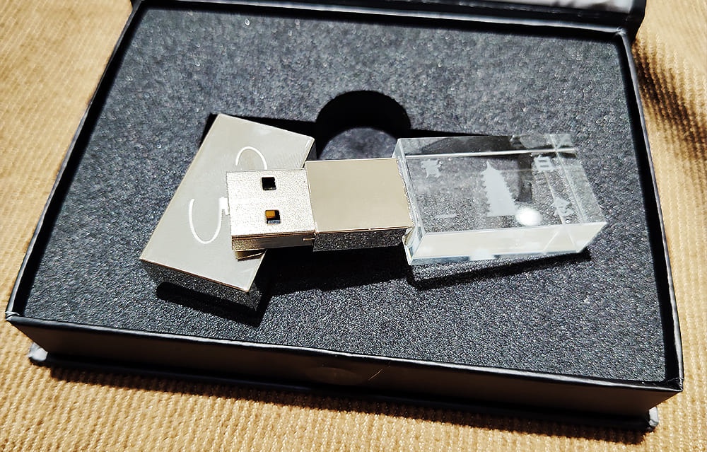 On the mind of transience customize usb